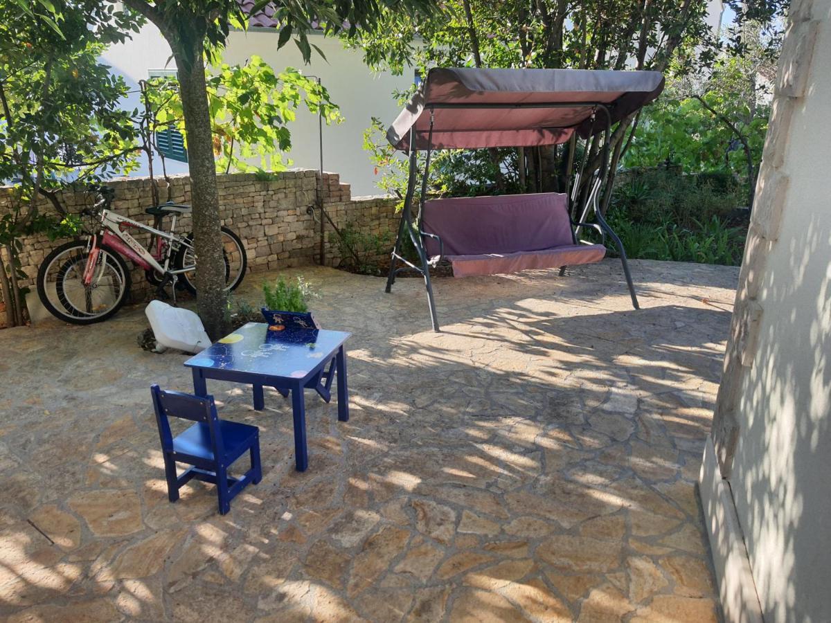 Apartman Sutivan Apartment Exterior photo